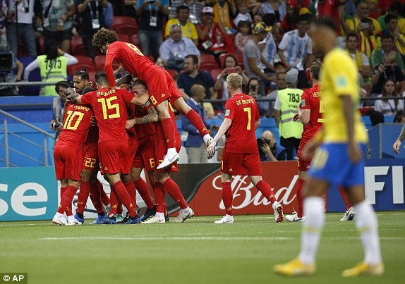 Bỉ gây sốc, loại ứng viên số 1 Brazil khỏi World Cup 2018
