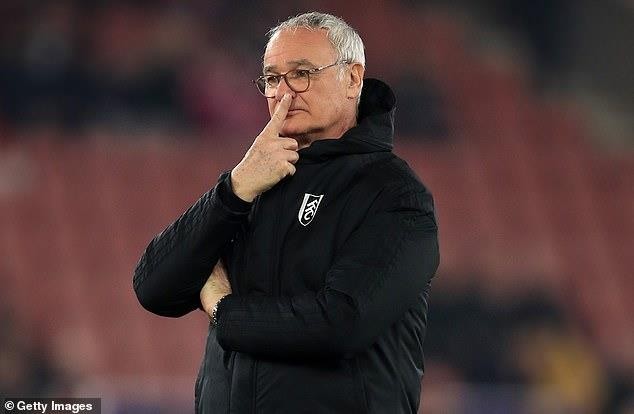 Ranieri bị sa thải vì phương pháp huấn luyện… lỗi thời