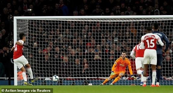 Arsenal đá bay MU khỏi Top 4, Chelsea tiếp tục trượt dài