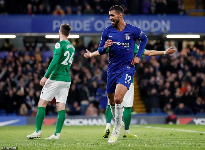 Đánh bại Brighton trên sân nhà, Chelsea vượt mặt MU