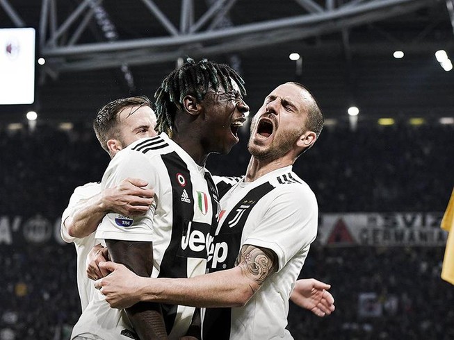 Không Ronaldo, Juventus ngược dòng hạ AC Milan nhờ siêu dự bị