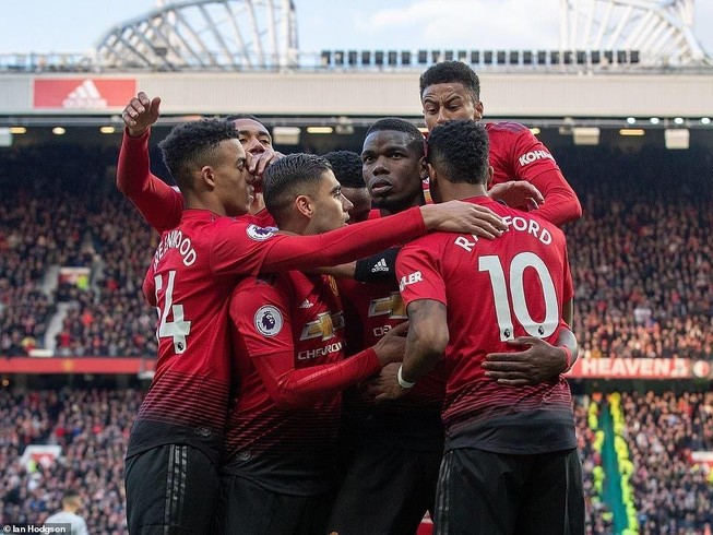 Đá dở tệ, MU vẫn thắng may nhờ ‘cú đúp’ 11m của Pogba