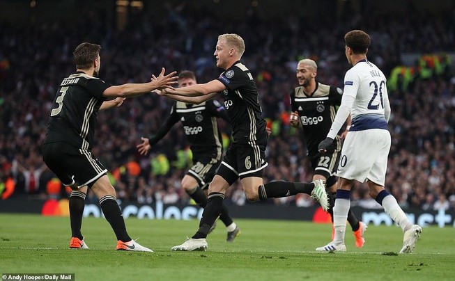 Hạ Tottenham ngay tại London, Ajax viết tiếp chuyện thần tiên