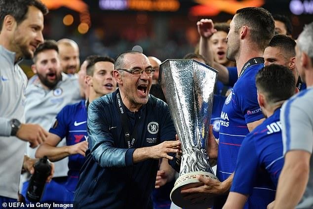 Sau Hazard, đến lượt HLV Sarri rời Chelsea khi vừa vô địch