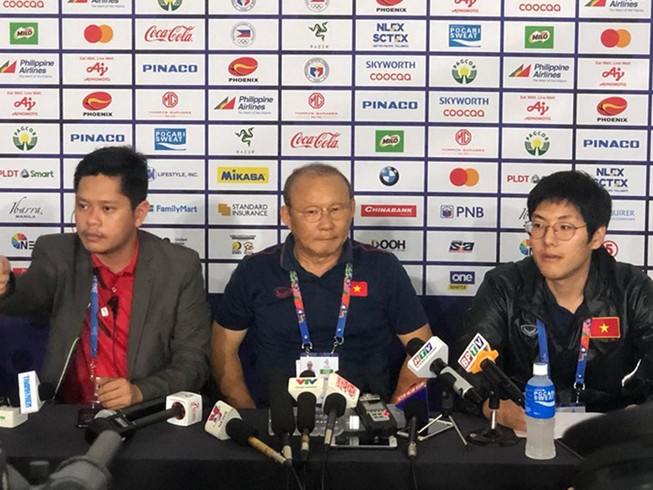 Thầy Park: 'U-22 Việt Nam hãy quên trận thắng này đi...'