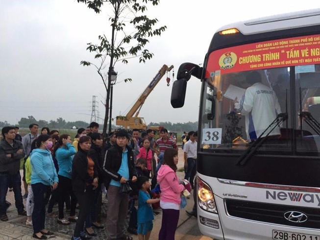 Những công nhân cuối cùng rời TP.HCM về quê đón Tết