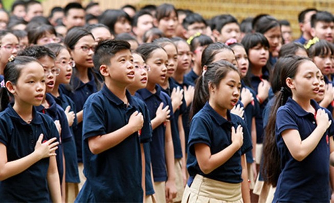 Hiệu trưởng Trường Marie Curie gửi thư xin lỗi học trò