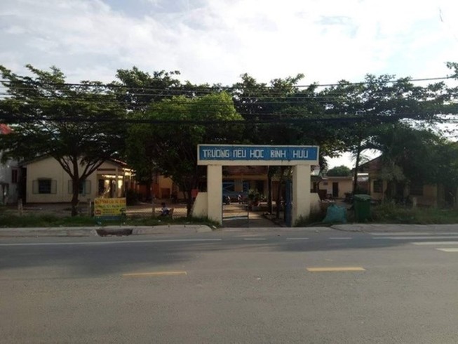 Kỷ luật cảnh cáo cô giáo đánh bầm tím mông học trò