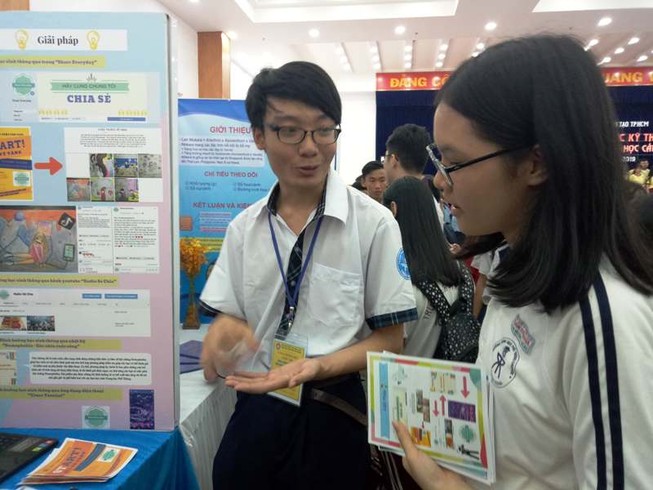 “Hội chứng sợ thiếu điện thoại” đạt giải nhất cuộc thi KH-KT