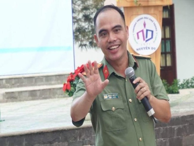 Không nên 'lôi kéo' con trẻ phản đối các hành vi sàm sỡ