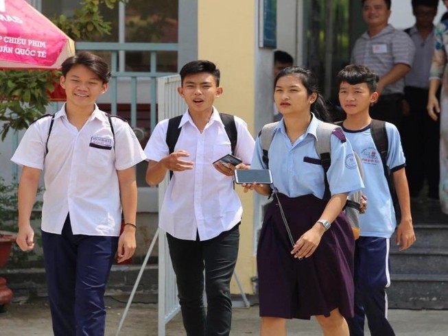 Đề thi Toán TP.HCM: Không đánh đố, sẽ nhiều điểm 7, 8