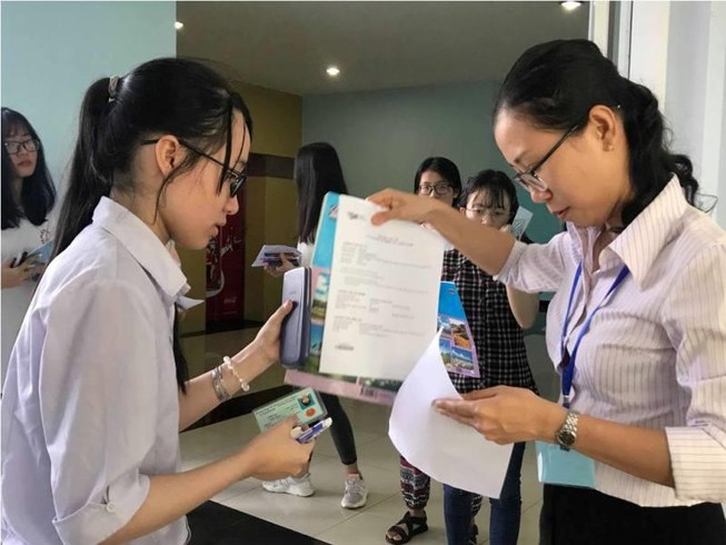 Thi đánh giá năng lực lần 2: Tâm trạng thí sinh trước giờ thi