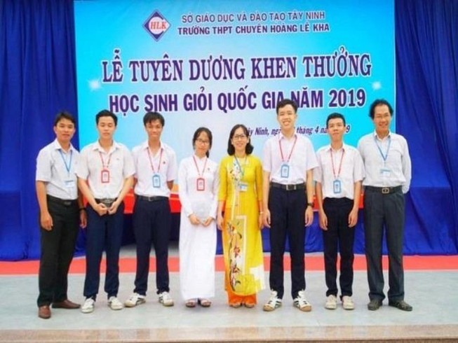 Học sinh giỏi quốc gia suýt rớt tốt nghiệp THPT!