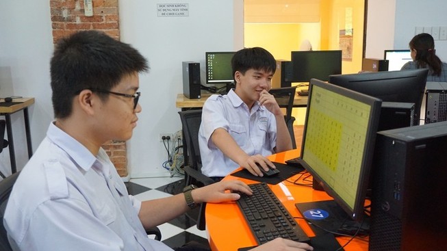 Hơn 300 triệu đồng 'thay áo mới' cho thư viện