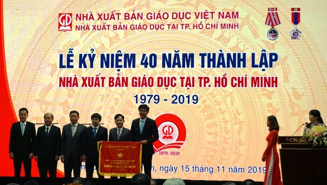 Nhà xuất bản Giáo Dục VN tại TP.HCM phát hành 2,4 tỉ bản sách