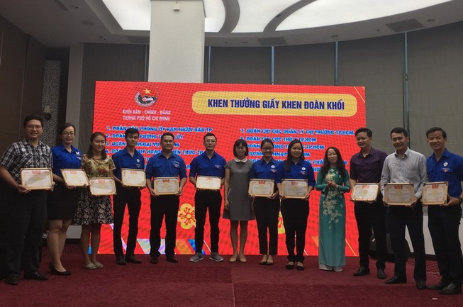 Đoàn Sở Tư Pháp TP.HCM nhận bằng khen của Trung ương Đoàn