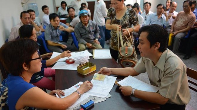 Hồ sơ sát hạch bằng lái sẽ được kiểm tra nghiêm ngặt.