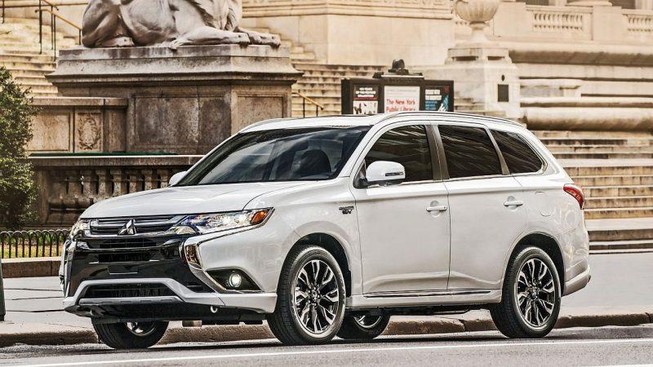 Mitsubishi tiếp tục triệu hồi gần 1.000 xe tại Việt Nam