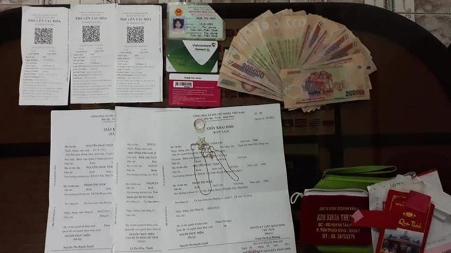 Một số tư trang hành khách để quên và đã được trả lại