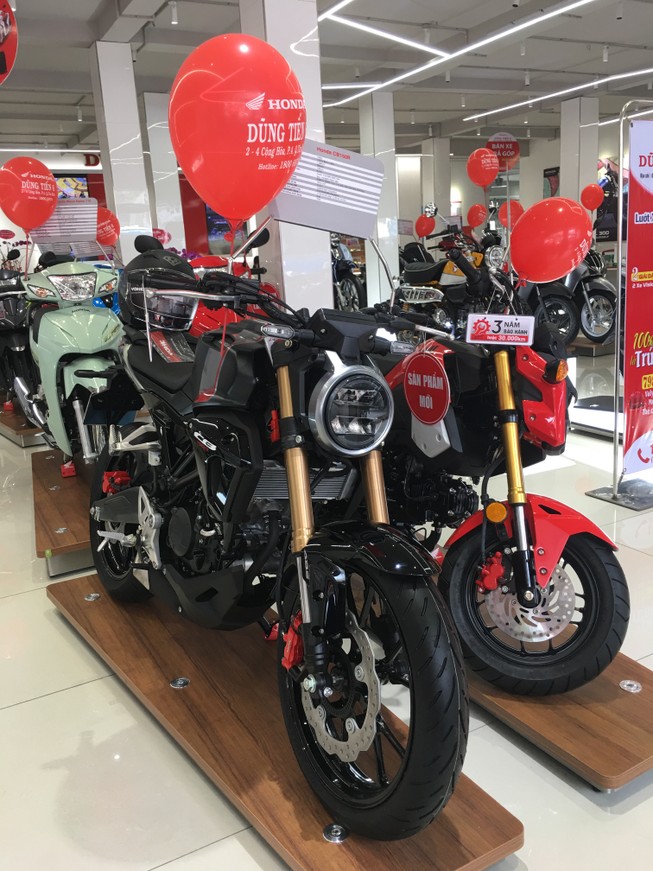 Xe máy Honda SH bất ngờ giảm giá mùa cuối năm