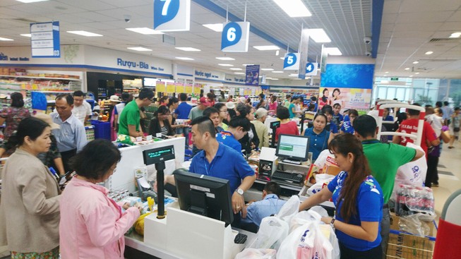 Tung món ăn độc, lạ để dân mua chiêu đãi khách ngày Tết
