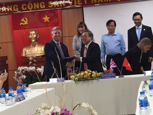 Anh hỗ trợ TP.HCM xây dựng sàn giao dịch heo