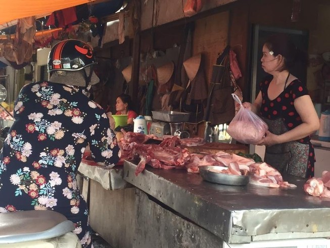 Thịt heo có nguy cơ khan hiếm, giá biến động mạnh