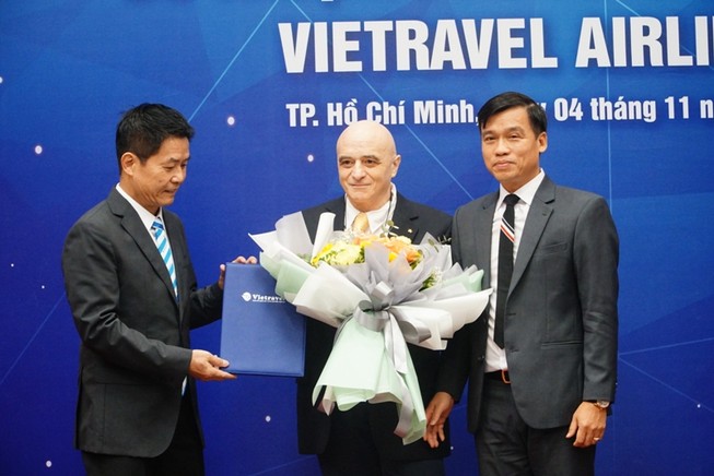 Tiến sĩ người Ý làm sếp 1 hãng hàng không Việt Nam
