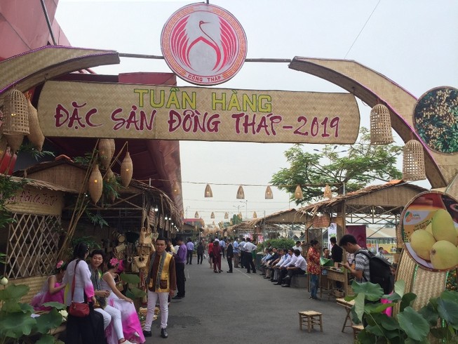 Đặc sản Đồng Tháp ra mắt người dân TP.HCM