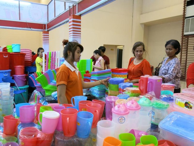 Campuchia tha thiết mời doanh nghiệp Việt sang đầu tư