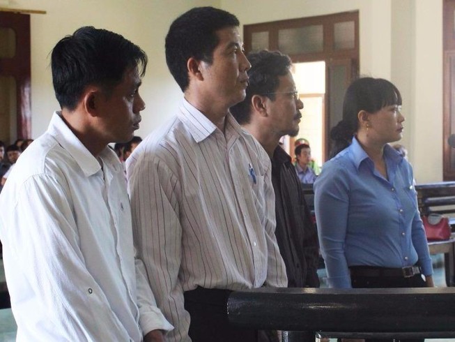 Được miễn trách nhiệm hình sự nhưng vẫn phải bồi thường