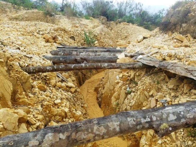 2 phóng viên báo Khánh Hòa bị tấn công khi tác nghiệp