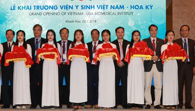 Giải mã gen để tầm soát, điều trị sớm ung thư