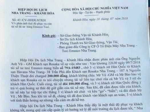 Tài xế taxi chửi mắng 3 nữ du khách nước ngoài