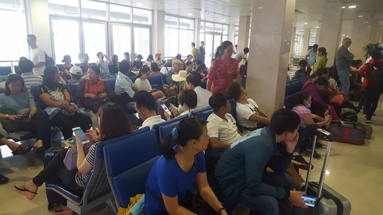 Vụ hủy chuyến bay Tuy Hòa: Jetstar giải thích chưa thuyết phục