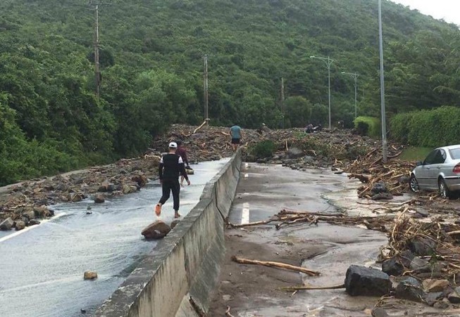 17 người chết và mất tích, Nha Trang tiếp tục sơ tán dân