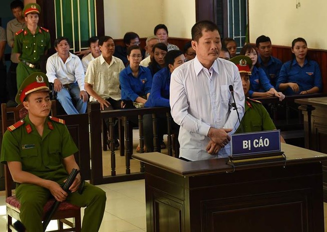 Chuẩn bị cả 'kho' vũ khí để khủng bố