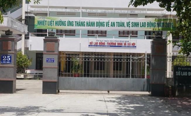 Bình Định: Đề nghị buộc thôi việc 1 phó giám đốc Sở