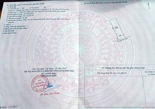 Làm giả sổ hồng nhà đất để lừa đảo