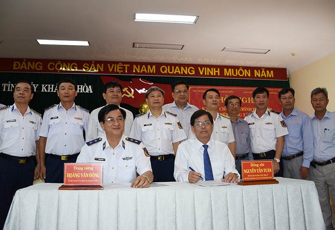 'Cảnh sát biển đồng hành với ngư dân'