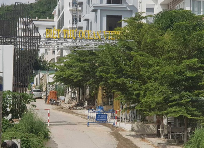 Lập chốt trực ngăn xây dựng trái phép trước khu Ocean View