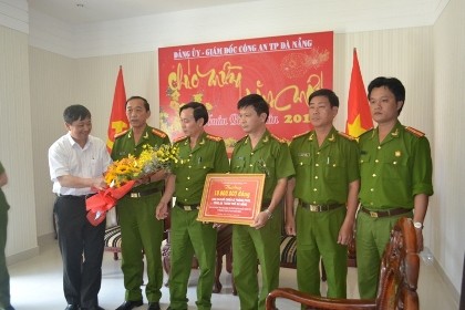 Khen thưởng vụ phát hiện cơ sở chế biến nội tạng tẩm hóa chất Trung Quốc