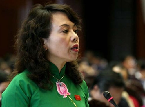 Thử bênh Bộ trưởng Tiến