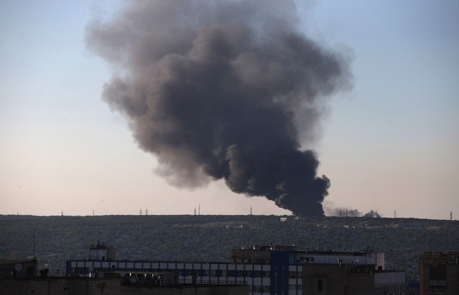 Quân đội Ukraine pháo kích vào Donetsk