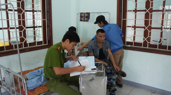 Vụ sập giàn giáo Vũng Áng: Công an lấy lời khai các công nhân