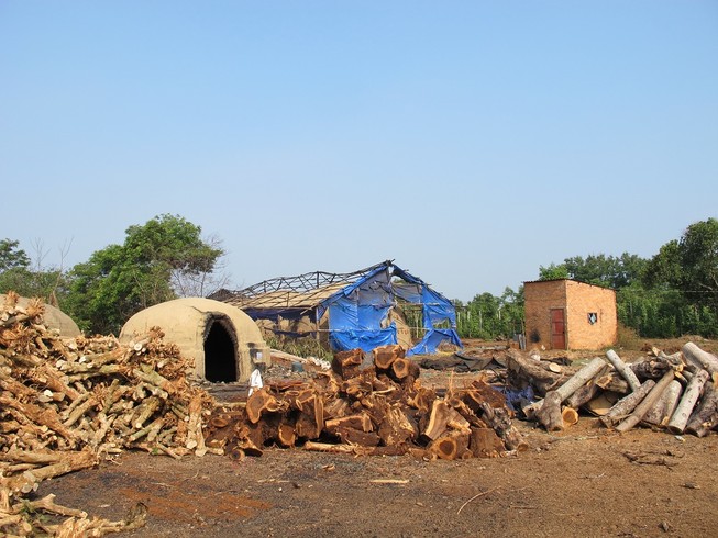 Sống gần lò than ngày đêm hít khói