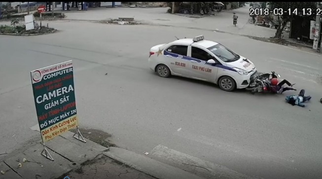 Va chạm như phim tại giao lộ tử thần