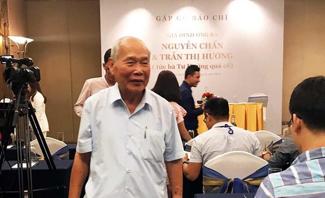 Điều tra vụ chồng bà Tư Hường tố cáo con chiếm đoạt tài sản