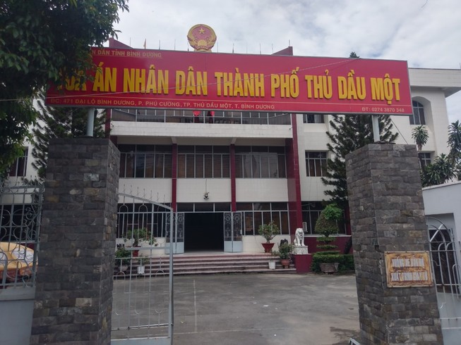 Nữ sinh lanh trí, thầy giáo dâm ô hết đường chối cãi