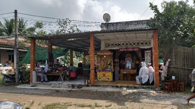 Đang ngủ, bị hàng xóm xông vào nhà chém tới tấp